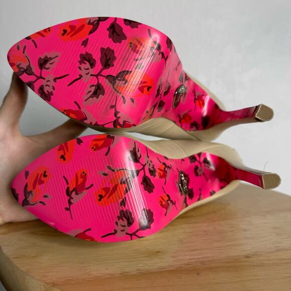 BETSEY JOHNSON CORINN PLATFORM PUMP WOMENS BONE LEATHER Size 7 1/2 - Picture 6 of 8